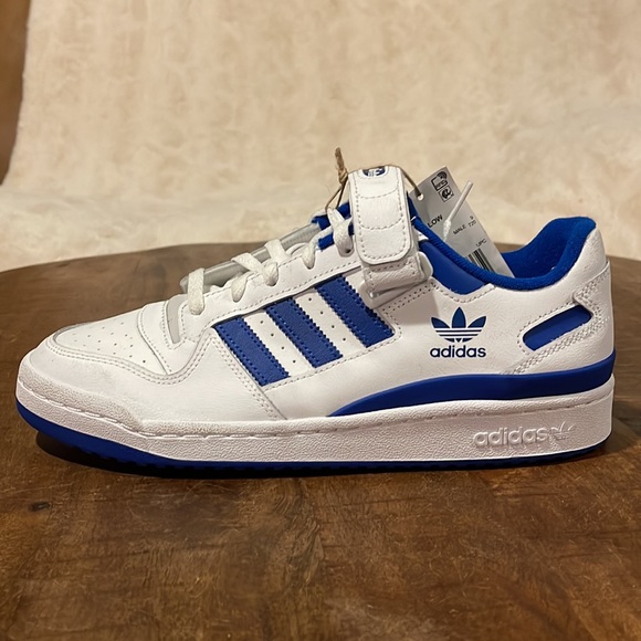 ADIDAS Forum Low Blue and White Sneaker - Picture 6 of 11